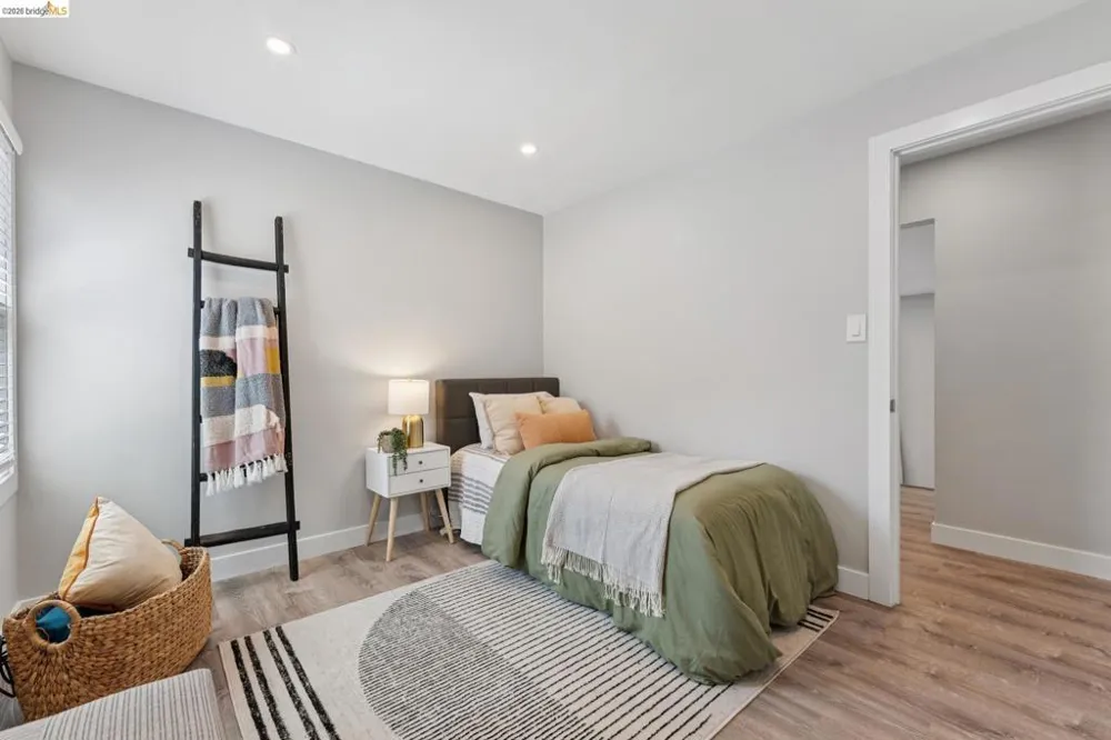 673 39Th St Richmond, CA 94805