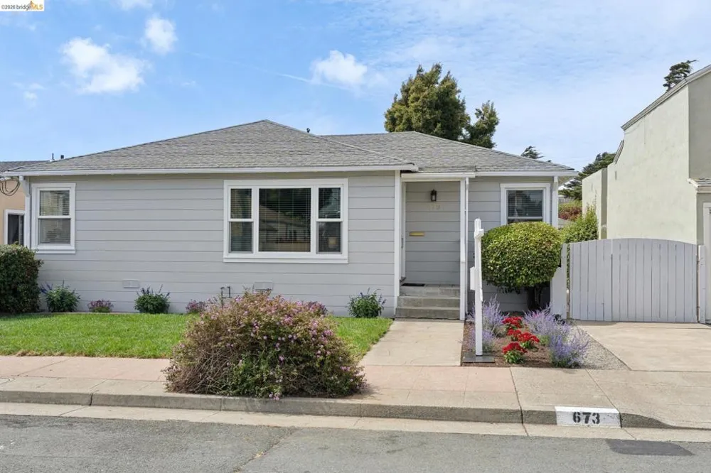 673 39Th St Richmond, CA 94805