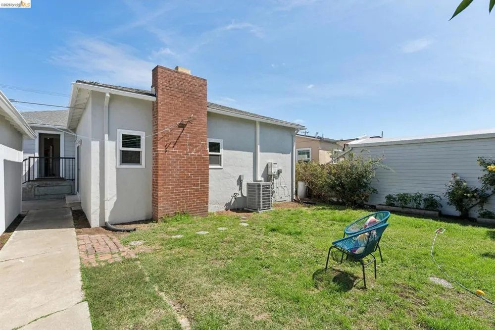 673 39Th St Richmond, CA 94805