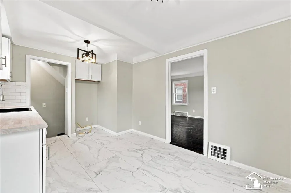 16053 Bringard Drive Detroit City, MI 48205