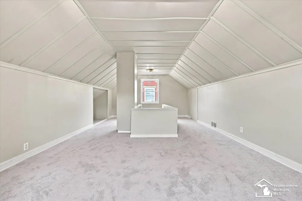 16053 Bringard Drive Detroit City, MI 48205