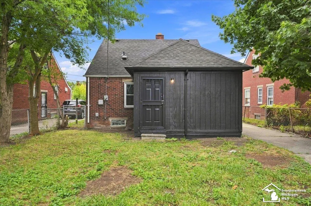 16053 Bringard Drive Detroit City, MI 48205