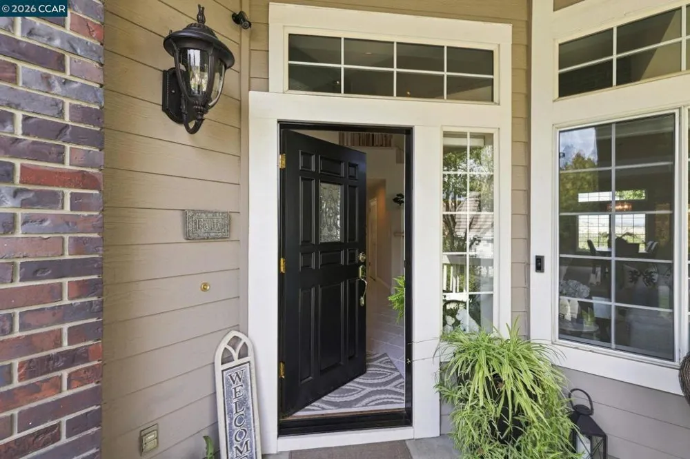 308 Ahwanee Lane Clayton, CA 94517