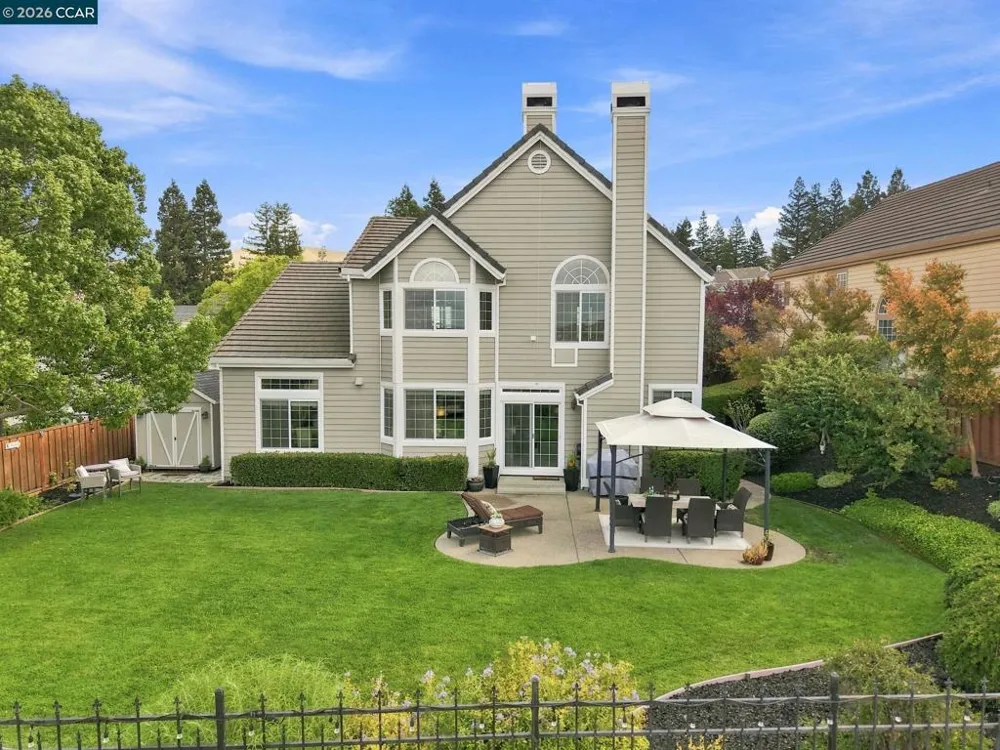 308 Ahwanee Lane Clayton, CA 94517