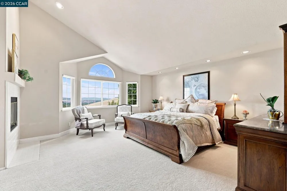 308 Ahwanee Lane Clayton, CA 94517