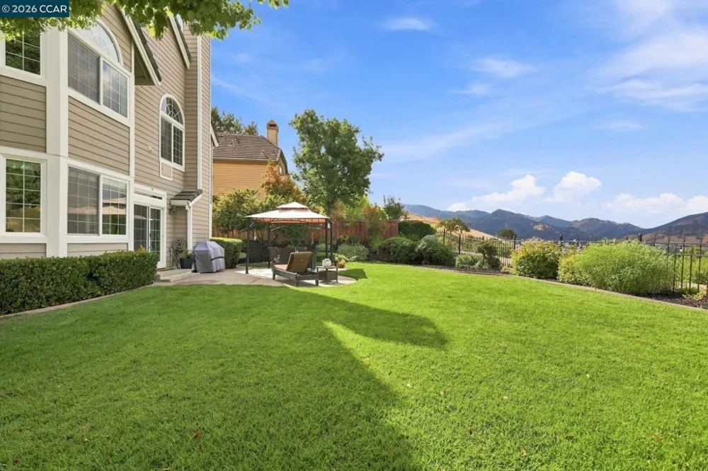 308 Ahwanee Lane Clayton, CA 94517