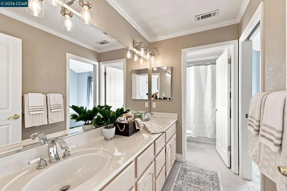 308 Ahwanee Lane Clayton, CA 94517