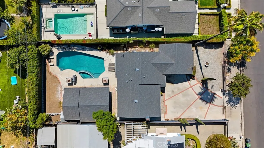 9930 Wealtha Sun Valley, CA 91352
