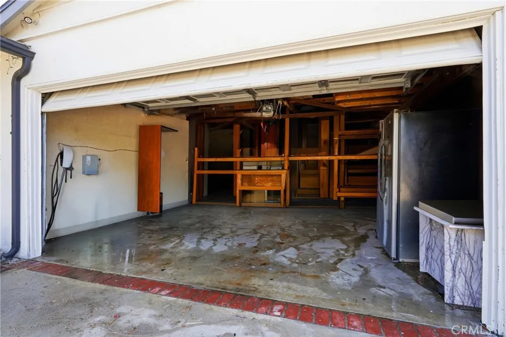 9930 Wealtha Sun Valley, CA 91352