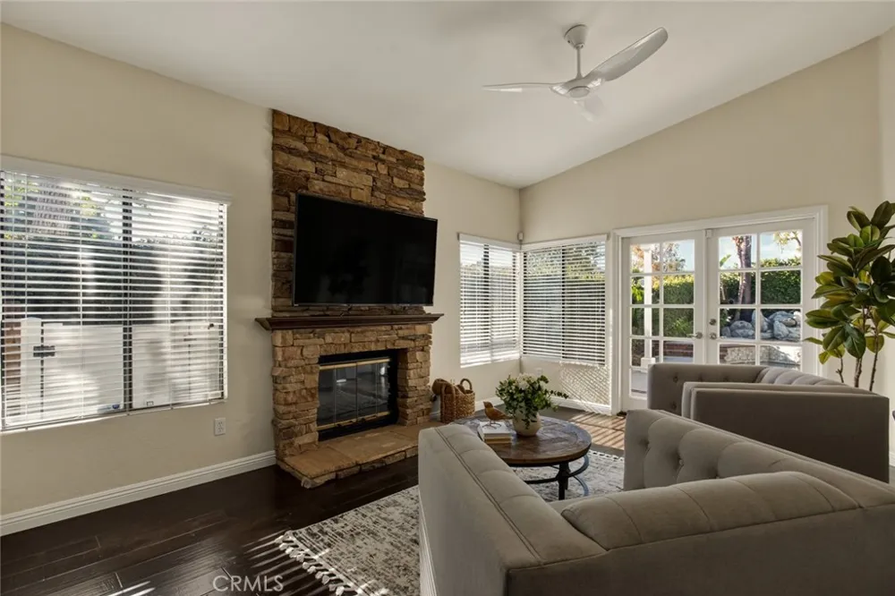 5955 Via Del Tecolote Yorba Linda, CA 92887