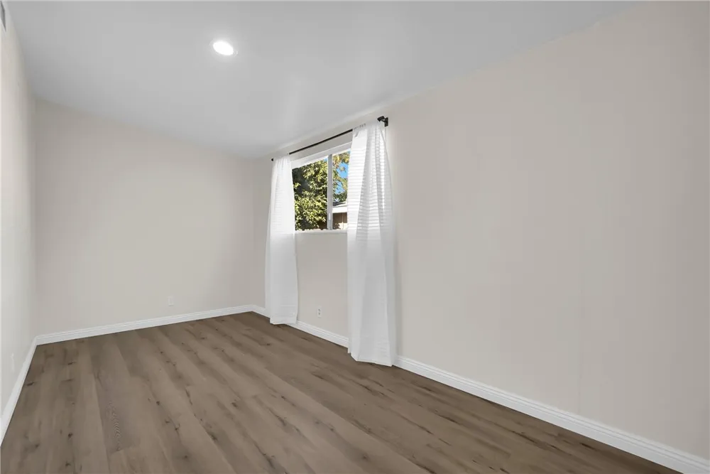 371 Fowler Pomona, CA 91766