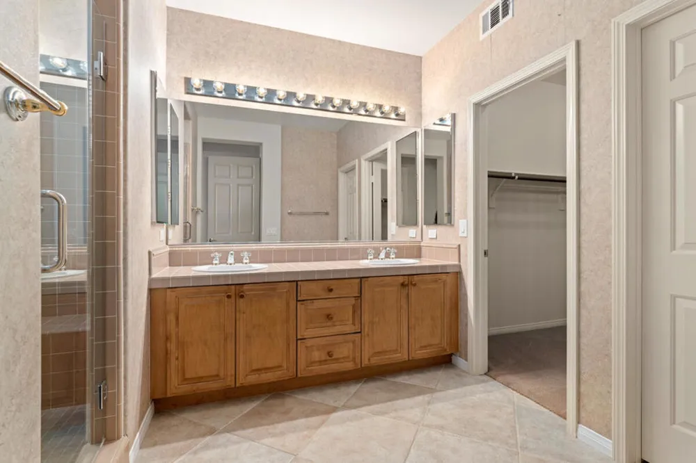 4 Calle Regio San Clemente, CA 92673