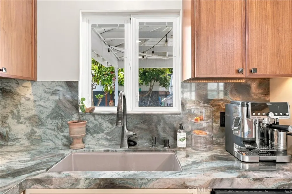 8317 Cheyenne Downey, CA 90242
