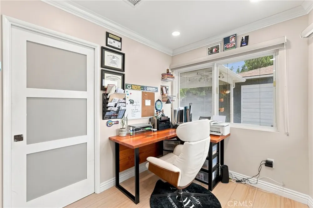 8317 Cheyenne Downey, CA 90242