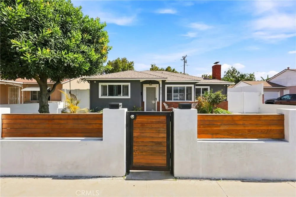 8317 Cheyenne Downey, CA 90242