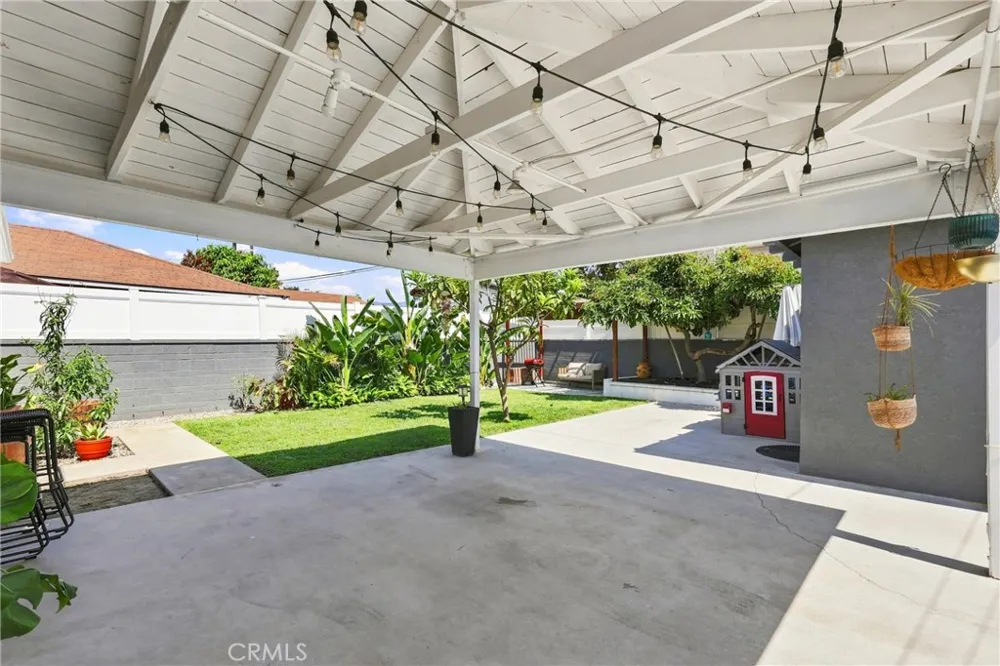 8317 Cheyenne Downey, CA 90242