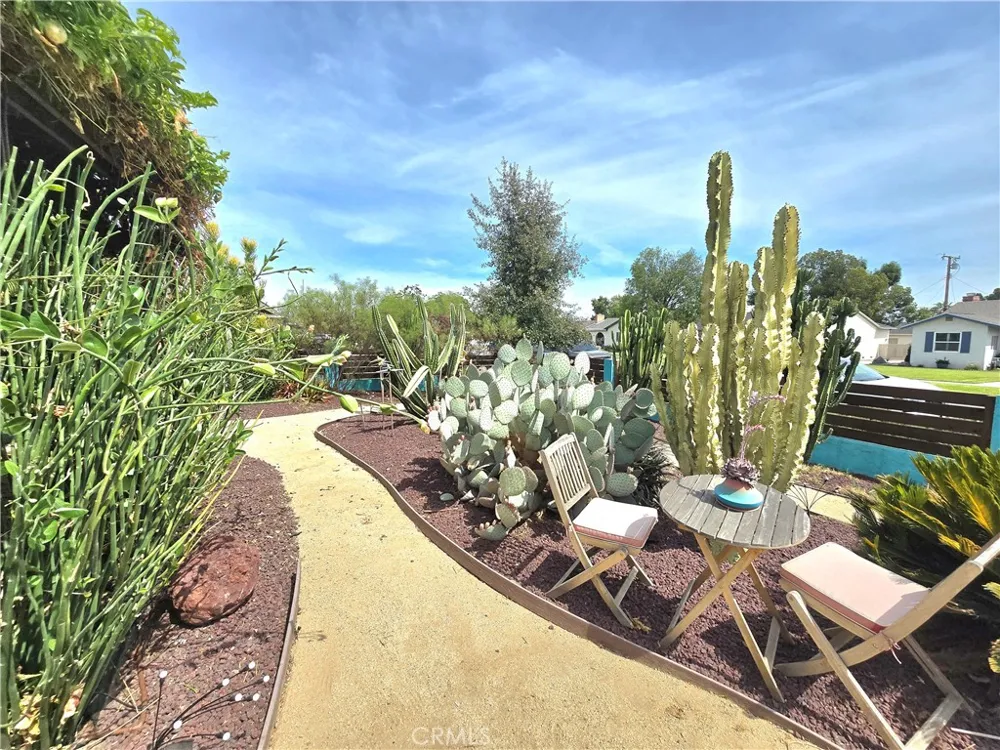 932 W Granada Court Ontario, CA 91762