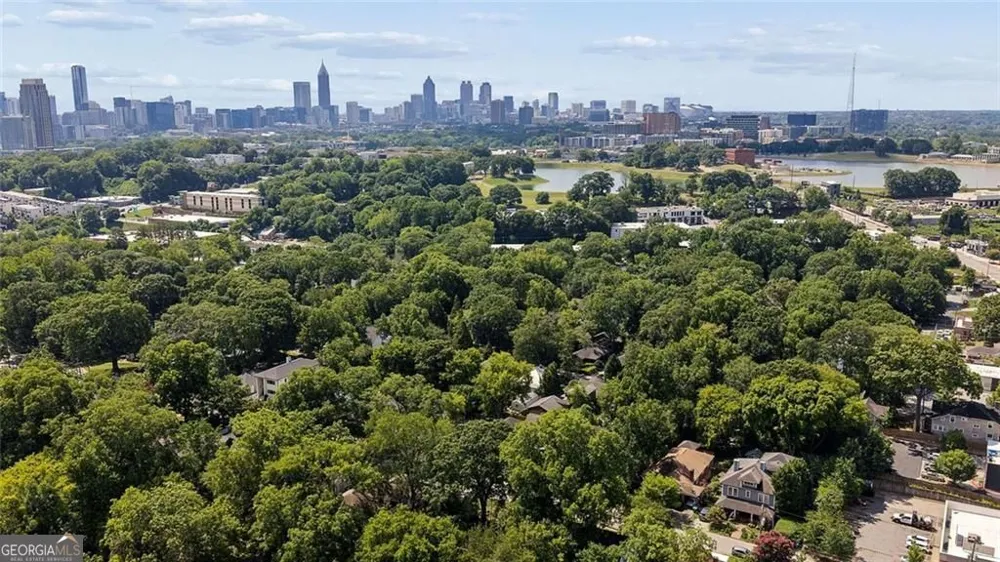 805 Holmes ST NW Atlanta, GA 30318
