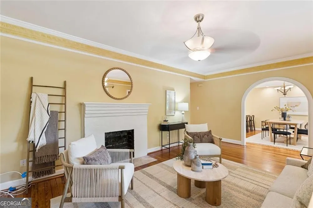 805 Holmes ST NW Atlanta, GA 30318