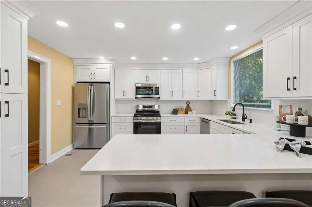 805 Holmes ST NW Atlanta, GA 30318
