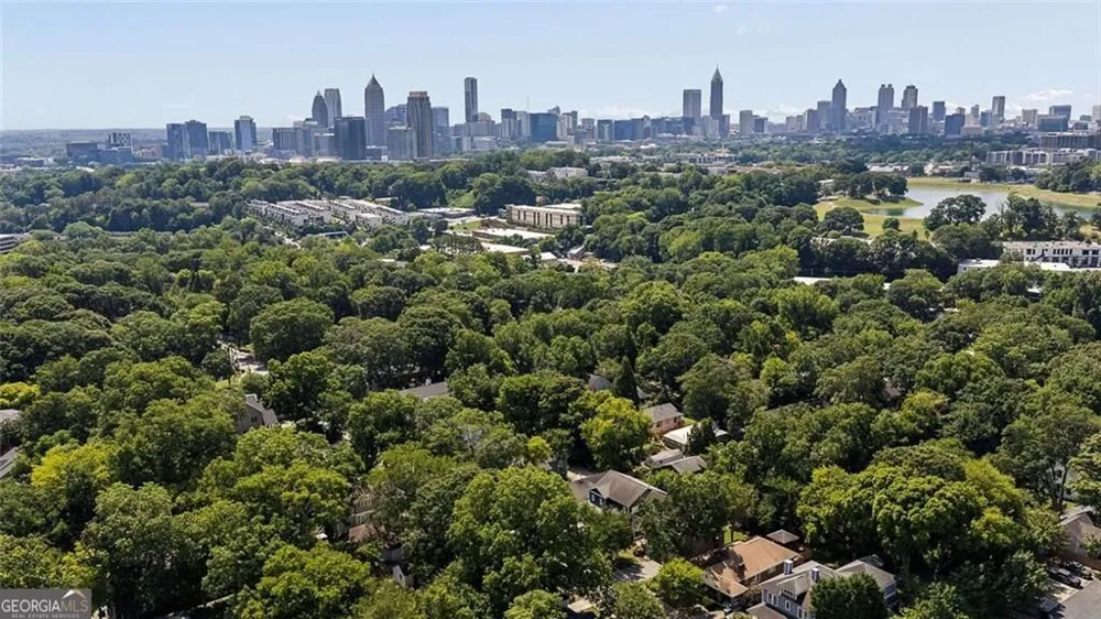 805 Holmes ST NW Atlanta, GA 30318