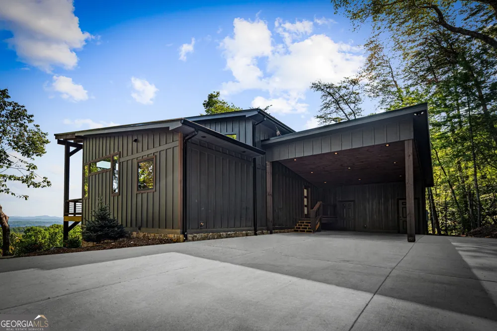 191 Green Ridge RD Blue Ridge, GA 30513