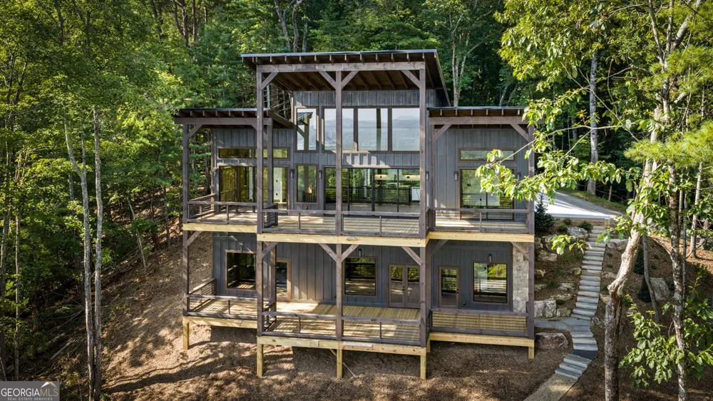 191 Green Ridge RD Blue Ridge, GA 30513