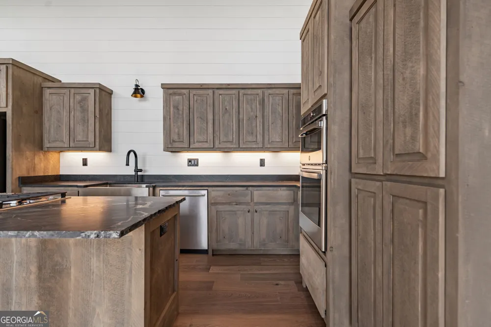 191 Green Ridge RD Blue Ridge, GA 30513