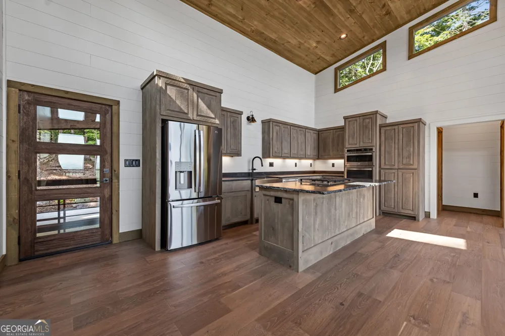191 Green Ridge RD Blue Ridge, GA 30513