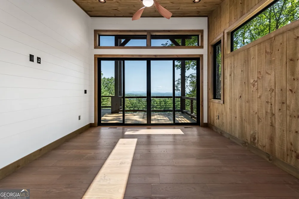 191 Green Ridge RD Blue Ridge, GA 30513