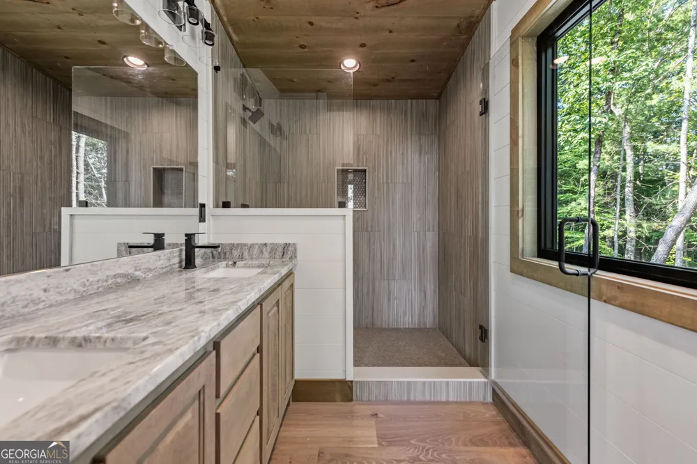 191 Green Ridge RD Blue Ridge, GA 30513