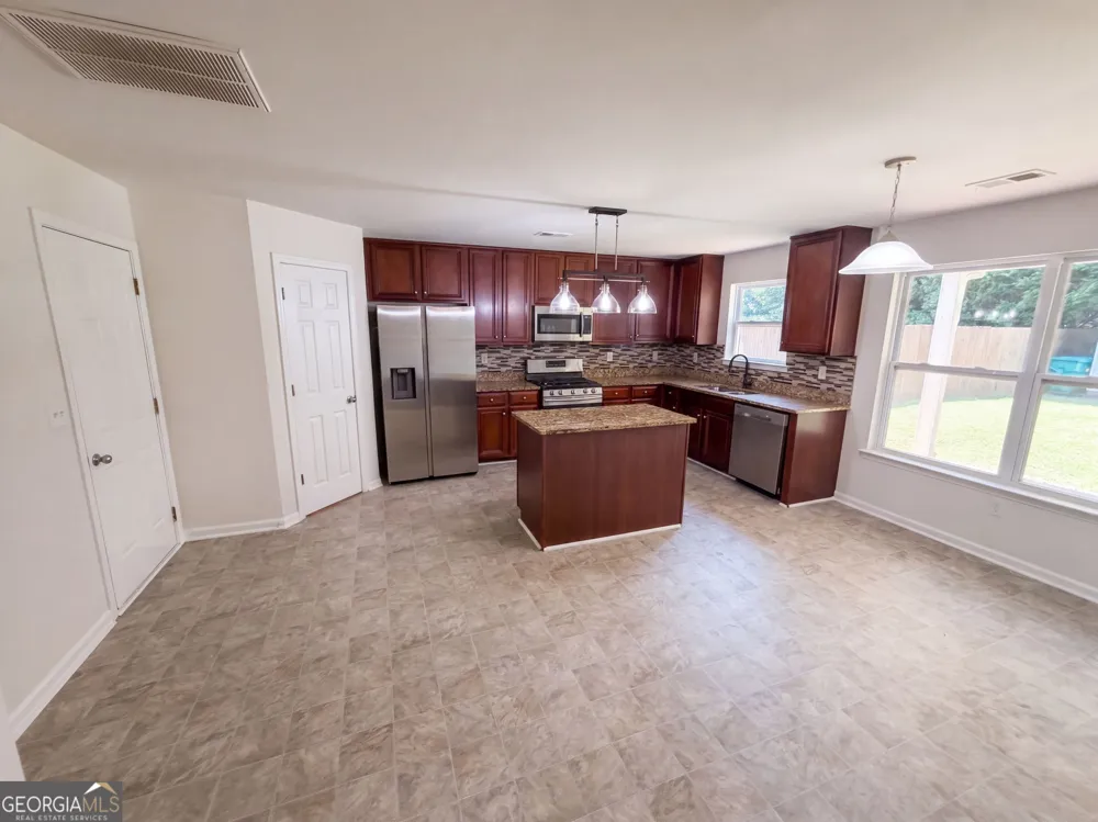 538 Walnut WAY Palmetto, GA 30268