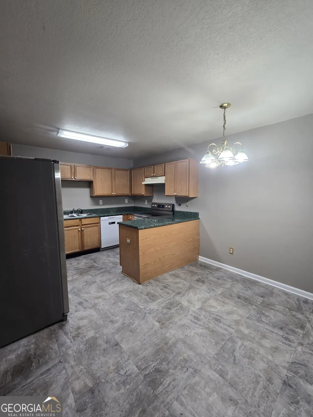 246 Beaumont HTS Macon, GA 31206