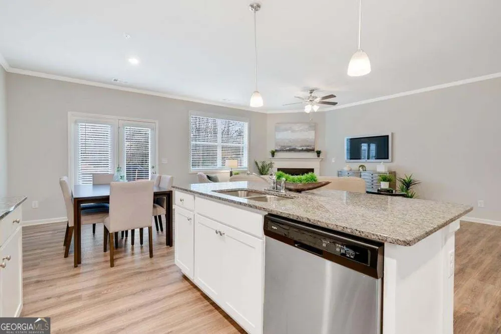 230 Lower Pheasant LN Woodstock, GA 30188