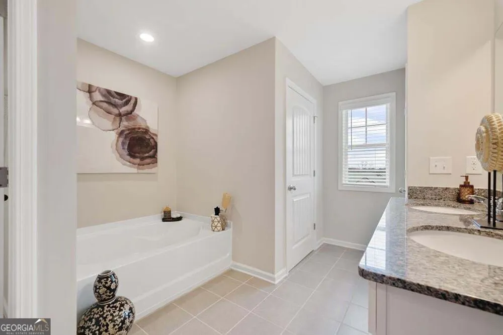 230 Lower Pheasant LN Woodstock, GA 30188