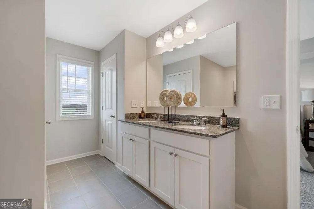230 Lower Pheasant LN Woodstock, GA 30188