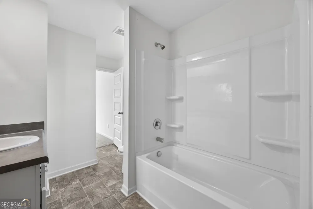 659 Azalea Bloom DR Loganville, GA 30052