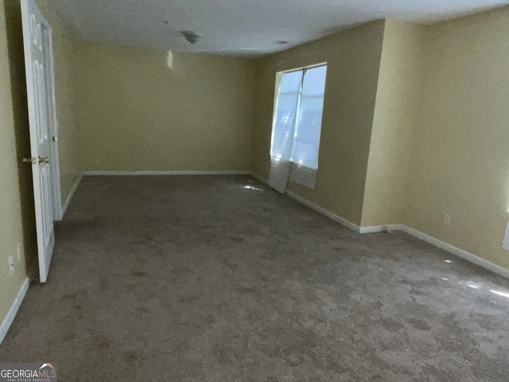 1203 Par Three WAY Lithonia, GA 30038
