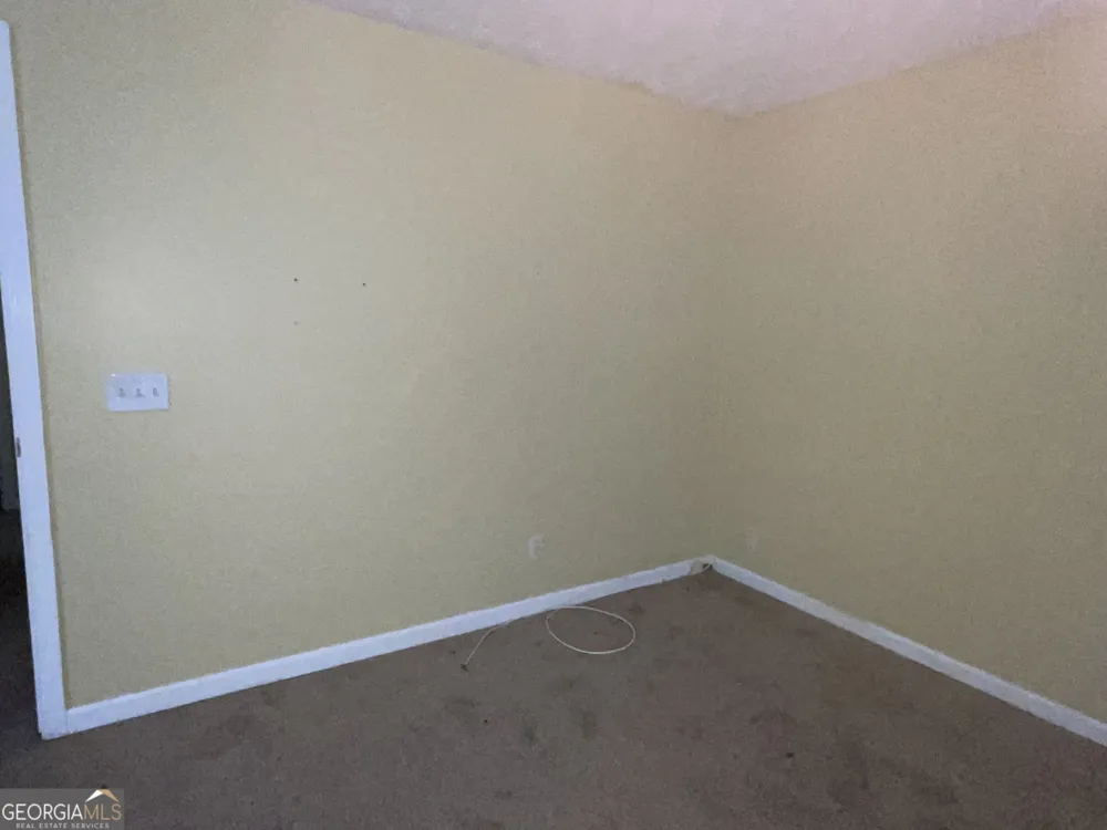 1203 Par Three WAY Lithonia, GA 30038