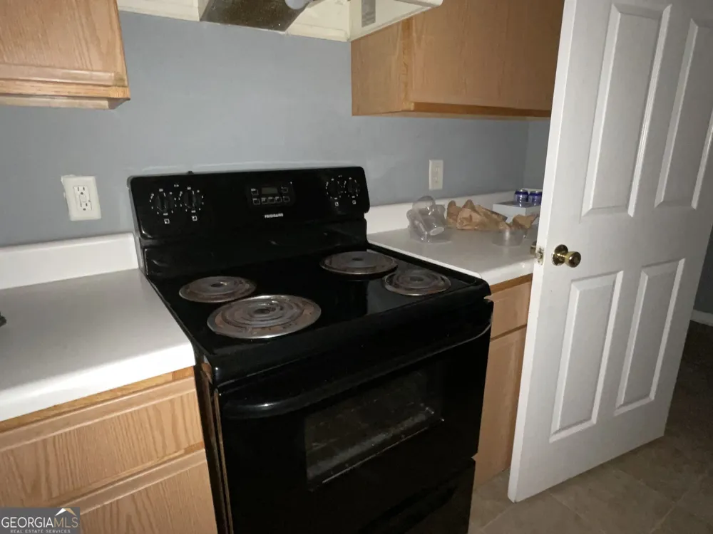 1203 Par Three WAY Lithonia, GA 30038