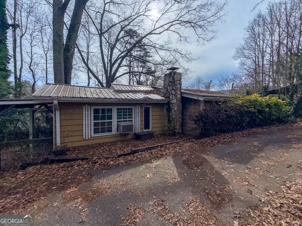2518 Bellview LN Young Harris, GA 30582