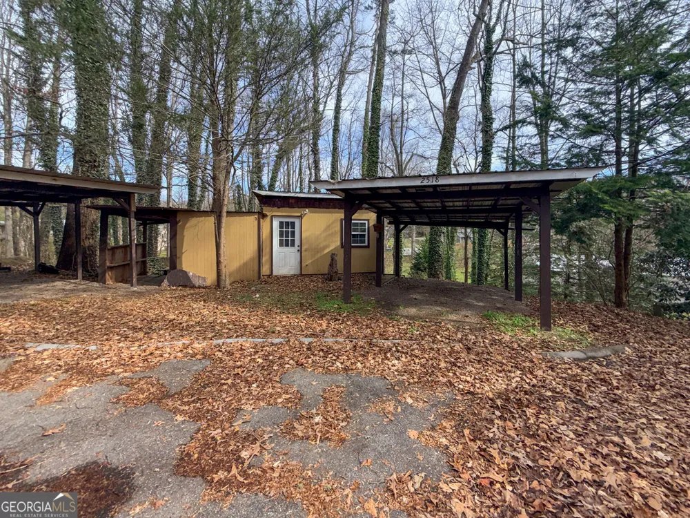 2518 Bellview LN Young Harris, GA 30582