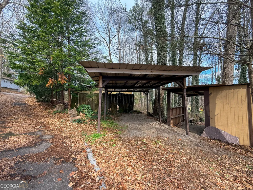 2518 Bellview LN Young Harris, GA 30582