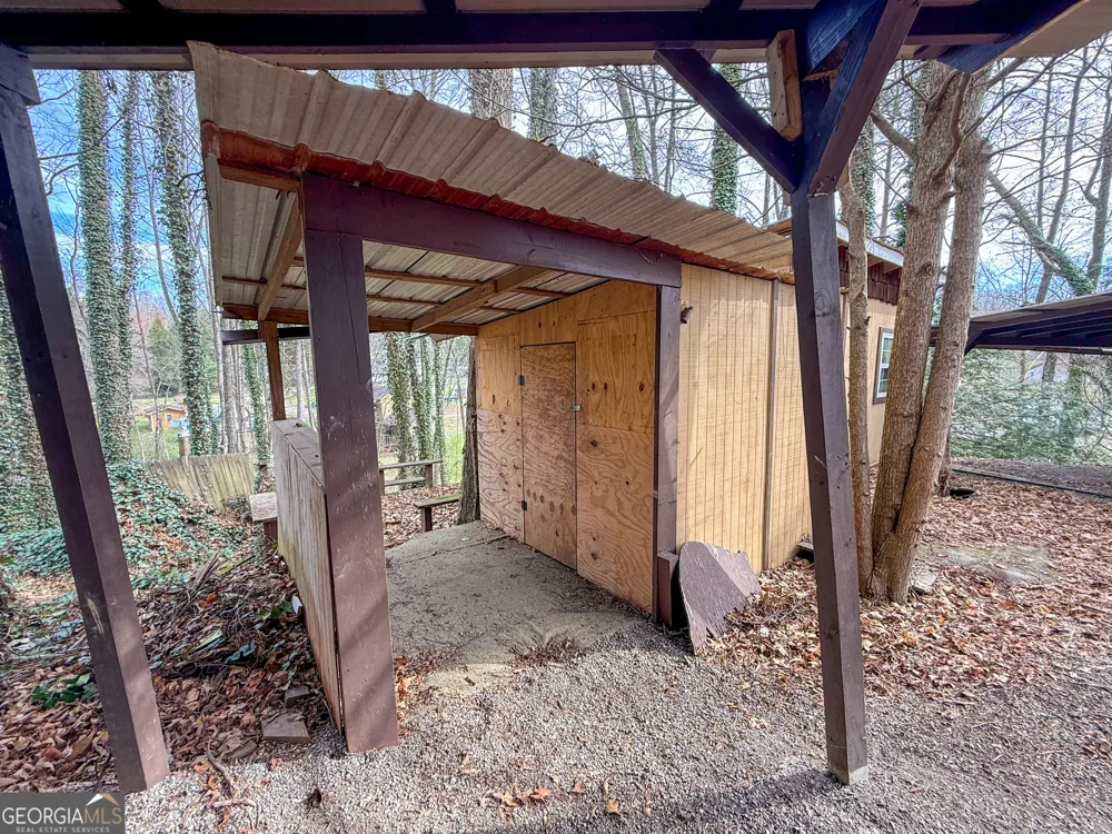 2518 Bellview LN Young Harris, GA 30582