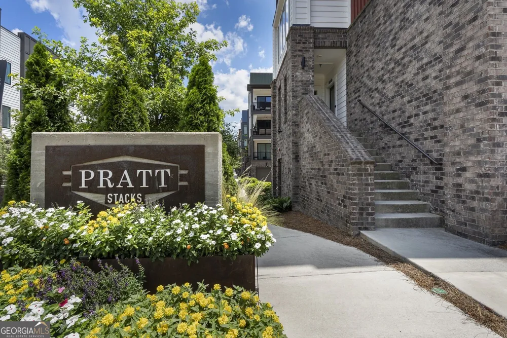 371 Pratt DR SE Atlanta, GA 30315