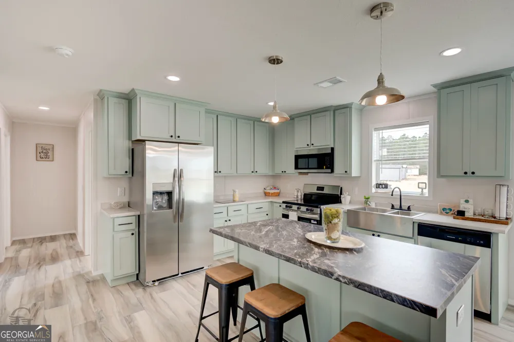 111 Stewart AVE NE Milledgeville, GA 31061
