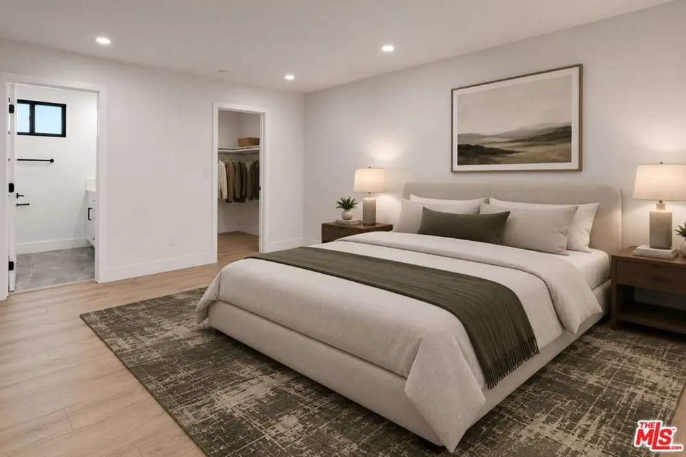 19701 Blythe Street Los Angeles, CA 91306