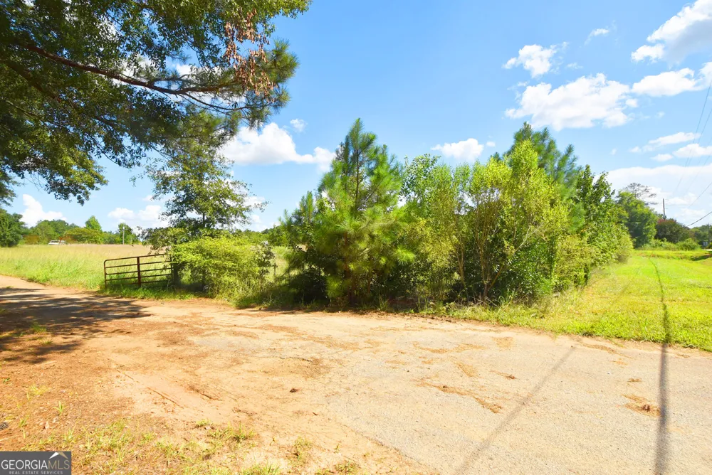 269 N Dorsey RD Hampton, GA 30228