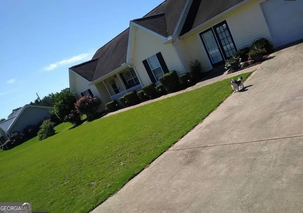 132 Royal CT Jackson, GA 30233