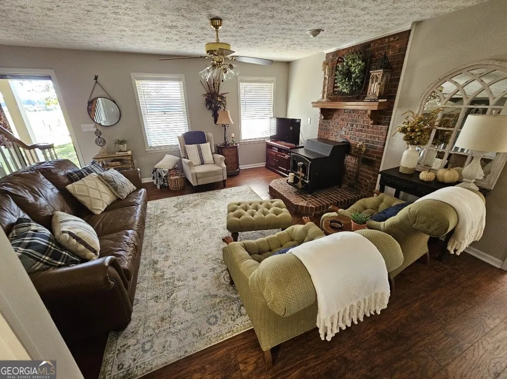 1234 Sunset DR SE Winder, GA 30680